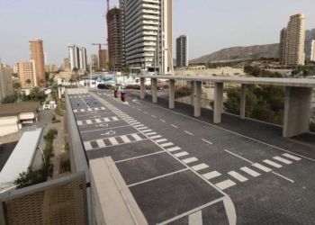 Benidorm adjudica el contrato para la instalación de placas fotovoltaicas en el parking disuasorio de Poniente