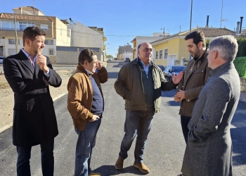 Orihuela invierte 100.000 euros en el asfaltado de 14 calles en La Murada