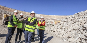 Los trabajos que convertirán la Plaza de Toros de Elda en un moderno espacio multiusos abierto a la ciudadanía avanzan a buen ritmo