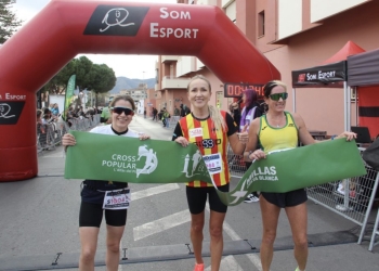 Más de 700 participantes compitieron en la etapa de la Volta a Peu de la Marina Baixa disputada en l’Alfàs del Pi