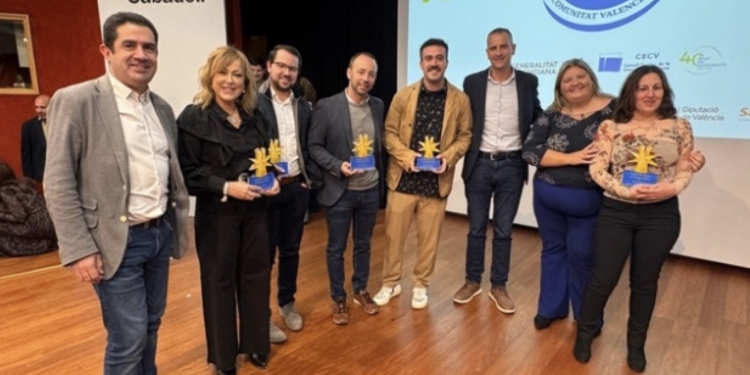 El equipo docente del Colegio Salesiano San Vicente Ferrer, premiado por el proyecto SELF
