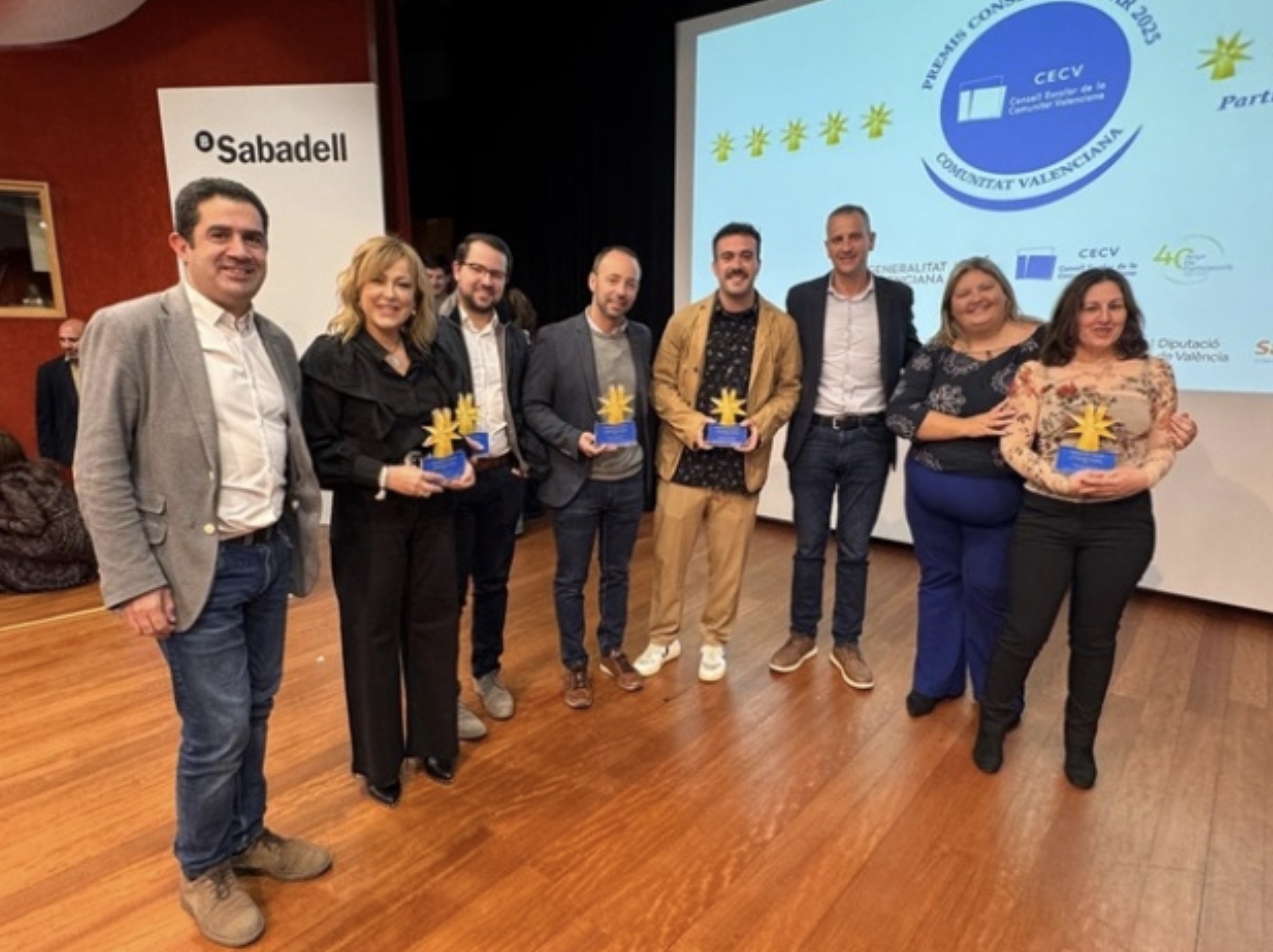 El equipo docente del Colegio Salesiano San Vicente Ferrer, premiado por el proyecto SELF