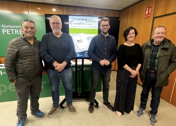 Cultura lanza la segunda edición del libro «Bon Profit, Petrer»