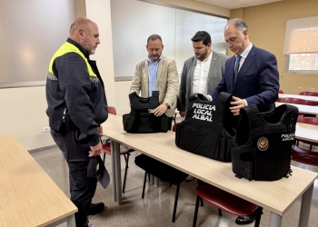 Emergencias destina 416.000 euros a reforzar las policías locales y entidades de protección civil de 49 municipios de Valencia afectados por la riada