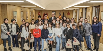 Rubén Alfaro preside la constitución del nuevo Consejo Local de la Infancia y la Adolescencia de Elda