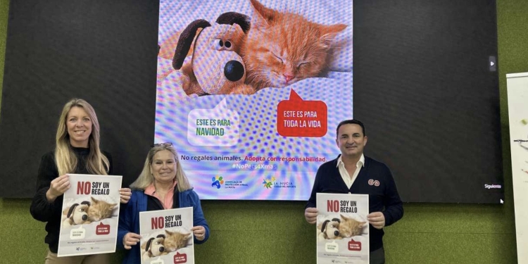 Campaña “No soy un Regalo” para concienciar sobre la “adopción responsable de animales”
