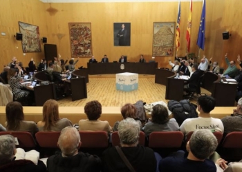 El pleno aprueba los reconocimientos a Jaume Antón, Rafael Doménech y José Antonio Añón