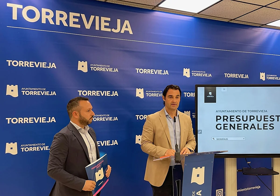 «El presupuesto no para de crecer porque Torrevieja también lo hace»