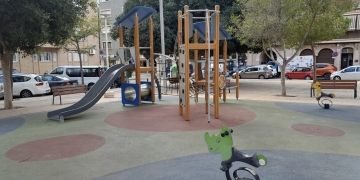 El Ayuntamiento adjudica una inversión de más de 605.000 euros para renovar 16 de zonas de juegos infantiles y de equiparación deportiva