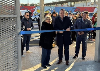 Santa Pola estrena el remodelado polideportivo Paco Hernández