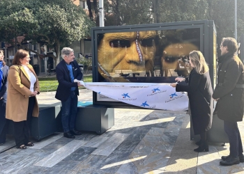 Orihuela inaugura la exposición “Colores del mundo”