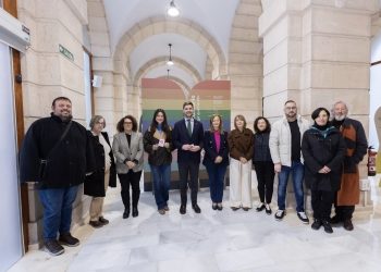 Gandia inaugura la exposición ’20 años del matrimonio igualitario. Sí, sigo queriendo’