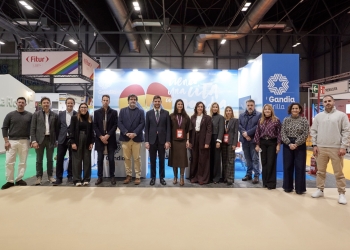 El gobierno y el sector turístico de Gandia destacan la buena acogida del modelo de destino presentado en FITUR 2026