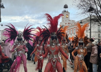 El Carnaval de Torrevieja se luce en el centro de Madrid