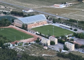 Villena decreta el cierre de parques y la actividad en exteriores ante la alerta naranja por fuertes vientos