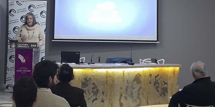 El apoyo educativo, principal demanda de las familias oriolanas con discapacidad, según el Observatorio