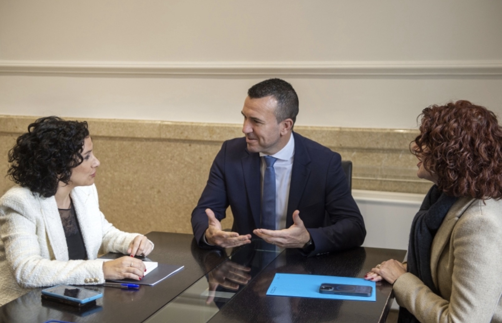 La Generalitat y la Diputació de València refuerzan su colaboración para impulsar proyectos sociales estratégicos