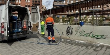 Limpieza realiza más de 300 actuaciones para eliminar grafitis durante el año 2025