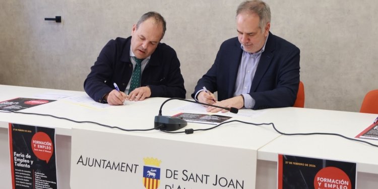 Sant Joan y la Cámara de Comercio firman un convenio para impulsar acciones formativas para jóvenes y mayores de 45 años