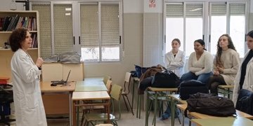 La Universidad de Alicante celebra el Día Internacional de la Mujer y la Niña en la Ciencia con dos talleres investigativos