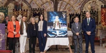 Con la presentación del cartel, obra de M.ª Elena Romero, arranca la Semana Santa en Benidorm