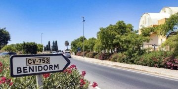 Benidorm destina cerca 500.000 euros para mejorar la seguridad vial y la movilidad en la avenida de l’Albir