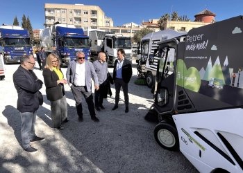 Petrer refuerza su servicio de limpieza con nueva maquinaria más eficiente y sostenible