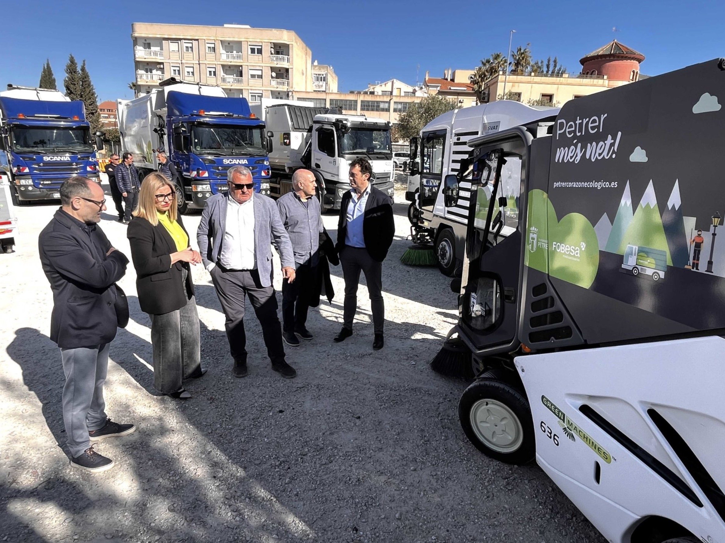 Petrer refuerza su servicio de limpieza con nueva maquinaria más eficiente y sostenible