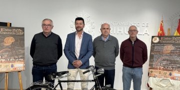 Orihuela presenta la ‘I Retro Ciclista Bernardo Ruiz’