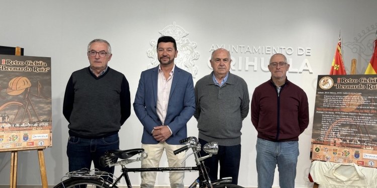 Orihuela presenta la ‘I Retro Ciclista Bernardo Ruiz’