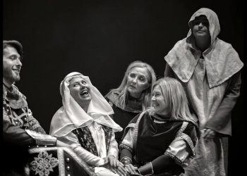 «El teatro me ha salvado muchas veces»