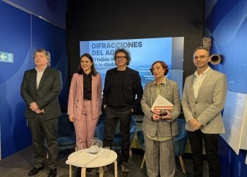 Aguas de Alicante, el artista Daniel G. Andújar y el MACA presentan “Difracciones del agua”