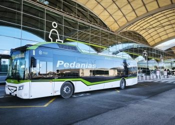 El transporte público a pedanías cumple un año con 1.513.385 pasajeros