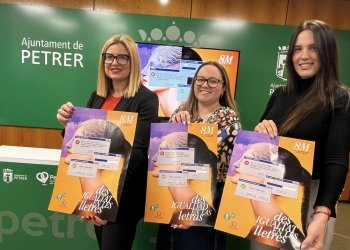 Las escritoras de Petrer protagonizan la campaña de sensibilización por el 8 de Marzo
