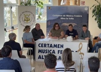 Las bandas participantes en el Certamen de Música Festera de Altea la Vella y la organización acuerdan celebrar el concurso el 25 de octubre
