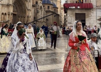 La App Ofrenda ya está disponible para volver a seguir este acto en tiempo real