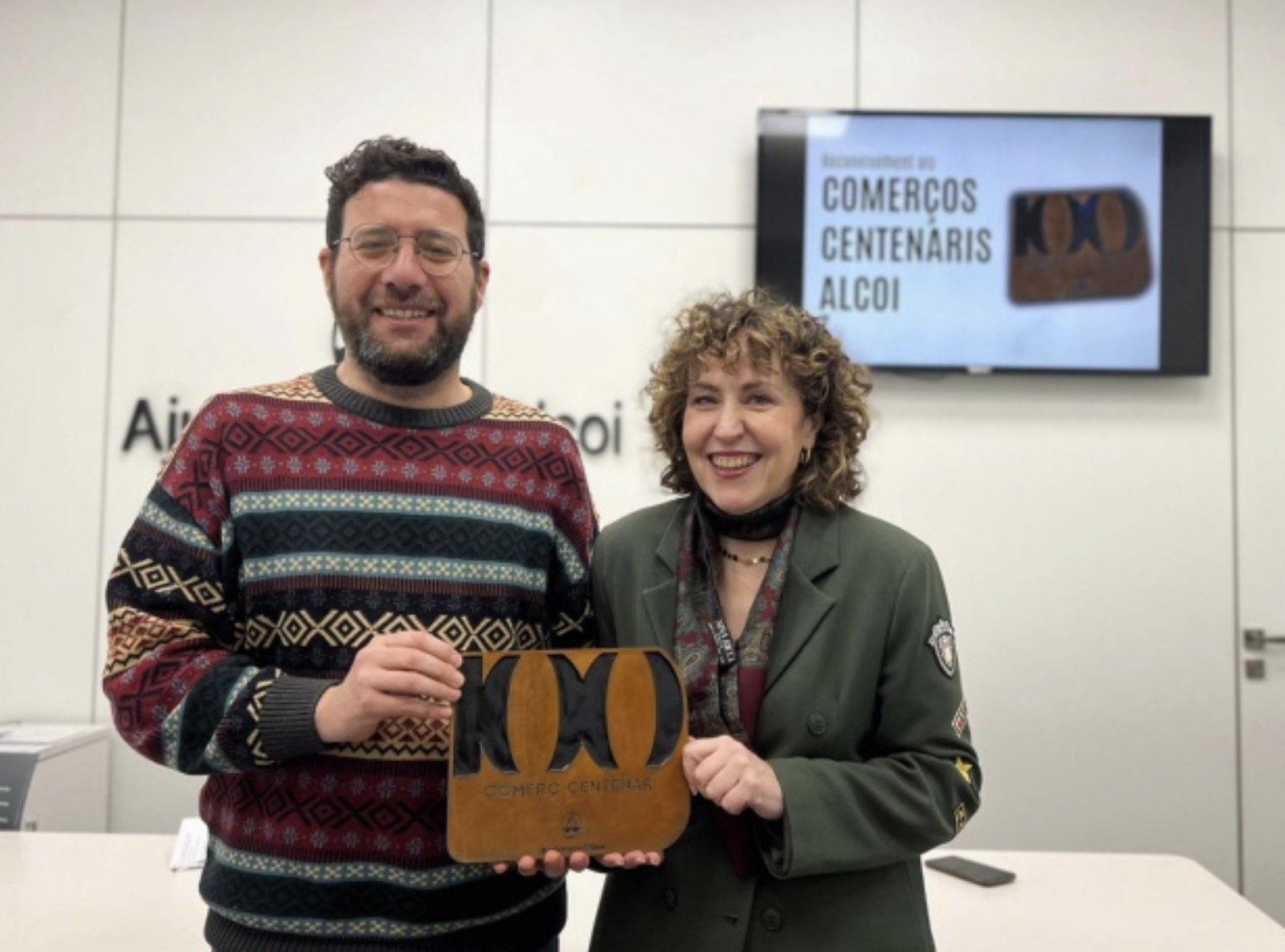 Alcoi reconocerá los comercios centenarios