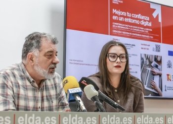 El CIPFP Valle de Elda impulsa la capacitación digital de las personas adultas