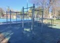 Utiel renueva las pistas de tenis y el parque de calistenia del Polideportivo Municipal